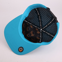 Cappello da Golf a 5 Pannelli Personalizzato con Logo, Asciugatura Rapida, Impermeabile, con Fori Perforati al Laser, Cappellino Sportivo da Corsa con Chiusura Snapback