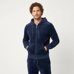 Ensemble de survêtement en velours polaire Juicy Couture, coupe ajustée, 2 pièces, luxe, logo personnalisé, unisexe, éco-responsable, grandes tailles - Product Image 4
