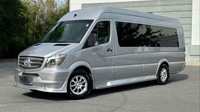 Mobil VAN BUS Mewah MERCEDES-BENZ BEKAS yang Ekonomis