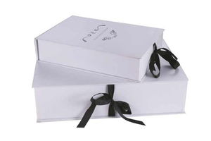 Luxury Foldbable Gift <b>Packing</b> Boxes for Clothes Hot Sale Magnet Folding <b>Box</b> With Ribbons - Product Image 4