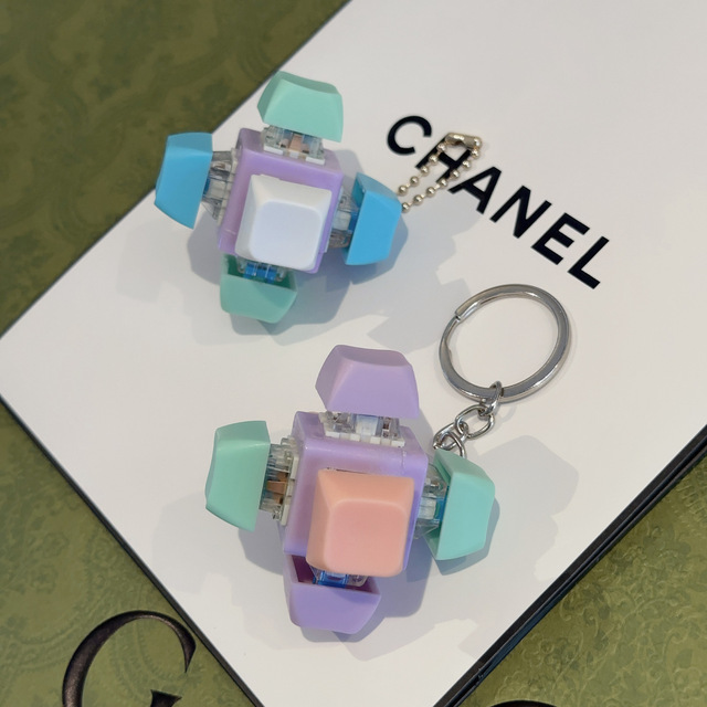 Machinery Switch Keyboard Keychain for Bag Car Keychain Led Light up Keyboard Fidget Toy for Kids Adults
