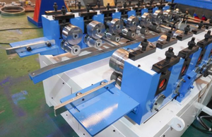 Machine à former des tôles de toiture en métal à joint debout portable de 38 mm/25 mm pour les États-Unis - Product Image 3