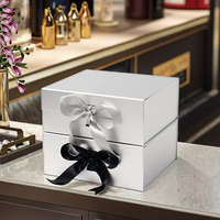 Boîte cadeau cosmétique en matériaux recyclés durables avec bouteille de parfum magnétique, boîtes cadeaux de couleurs assorties, doublure en éponge