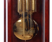 Horloge de sol mécanique en bois massif avec vitrine, design arqué de style campagnard français, ajoute un style antique intemporel