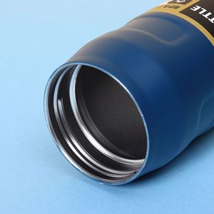 Vacuum Series Insulated Water Bottle 900Ml With Handle Leak Proof Sports Bottle For Outdoor Cycling Hiking - Product Image 4
