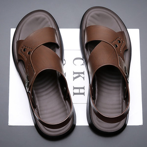 Sandales de plage pour hommes d'été |   Pantoufles imperméables antidérapantes à semelle souple anti-odeur à double usage pour hommes - Product Image 1