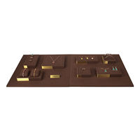 Ensemble de présentoirs à bijoux en microfibre de luxe avec logo personnalisé pour comptoir de magasin professionnel, vitrine et présentoirs de fenêtre, support pour colliers et bagues