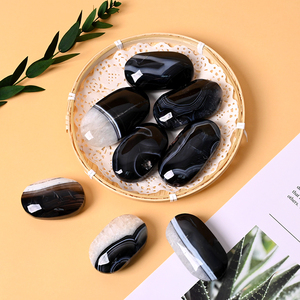 Piedra de Ágata Negra Pulida para Meditación, Piedra Curativa de Cristal, en Oferta - Product Image 5