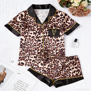 Set <span class=keywords><strong>Pigiama</strong></span> Due Pezzi da Donna per Primavera, Estate e Autunno, Maniche Corte, Stampa Leopardata, Casual - Product Image 1
