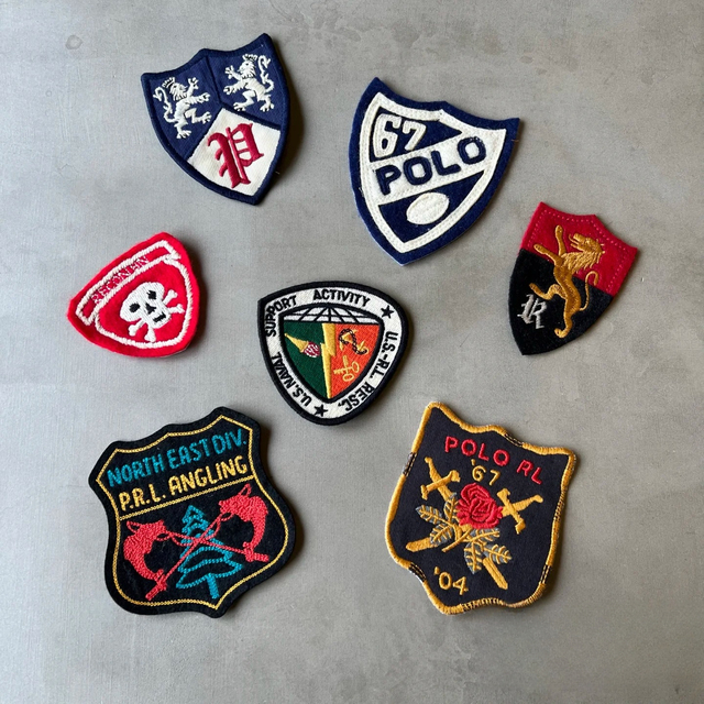 Wholesale Customizable Embroidered Patch Fashionable Logo Iron on Embroidery Patches for Clothing