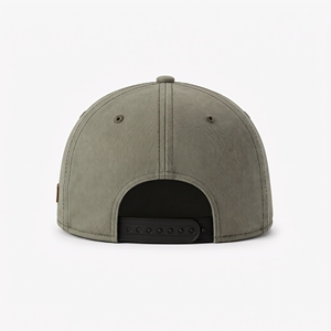 Casquette de baseball ajustable en sergé imperméable à 6 panneaux avec patch latéral en cuir et logo personnalisé – Vente en gros - Product Image 4