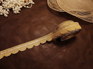 Ruban de dentelle festonné doré, bordure décorative en tissu pour vêtements, artisanat de mariage, accessoires de couture, décoration de mariage et de la maison B.R. - Product Image 2