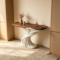 Table d'entrée élégante et accrocheuse, positionnée directement en face de la porte d'entrée, table console artistique de style hôtel, en fibre de verre