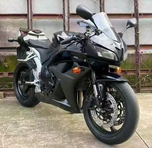 <span class=keywords><strong>Moto</strong></span> sportive haute performance Honda1 CBR600 <span class=keywords><strong>600cc</strong></span> à quatre cylindres en ligne refroidie par liquide avec injection électronique - Product Image 3