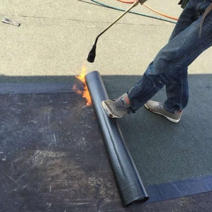 Membrane d'étanchéité en <span class=keywords><strong>bitume</strong></span> SBS pour toiture, revêtement 2 mm, 3 mm, 4 mm, traitement <span class=keywords><strong>à</strong></span> chaud au chalumeau, imperméable, respirant, feutre de toiture, garantie 5 ans - Product Image 5