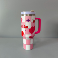 Regalos del Día de San Valentín nueva llegada Sublimación Corazón de amor rojo Taza de viaje de acero inoxidable de doble pared Vaso de 40oz con asa