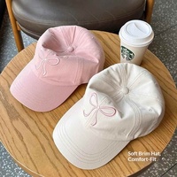 Casquette de baseball ajustable à 6 panneaux en PVC avec nœud brodé pour femme, style coréen, rose, mignonne, estivale, qui illumine le teint et affine le visage