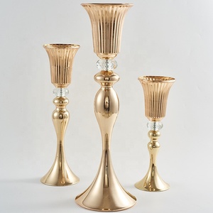 Wholesale Elegant Wedding Party Table Gold Metal <strong>Flower</strong> <strong>Vase</strong> Centerpiece Stand - Product Image 1