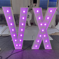 Lettres géantes en métal à LED pour fête de mariage, A-Z lettres lumineuses en couleur rvb XV 3 pieds 4 pieds alphanumériques