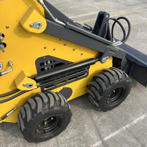 कॉम्पैक्ट आकार, अधिकतम दक्षताः सभी परियोजनाओं के लिए बहु-कार्यात्मक मिनी स्किड स्टीड लोडर - Product Image 4