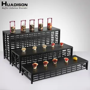 Equipamento de buffet Huadison em aço inoxidável com três camadas de desenho oco retangular preto com risers de comida para banquetes e festas