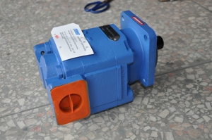 Pompe compatible LGMC 11C0318 pour chargeuse sur pneus, pièces de rechange pour boîtes de vitesses, pièces de machines de construction directement de l'usine - Product Image 5