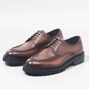 Zapatos de boda para hombre 2026 de diseñador, transpirables, suaves, ligeros, hechos a medida, de oficina, de carrera, con parte superior de cuero genuino y cierre sin cordones. - Product Image 1