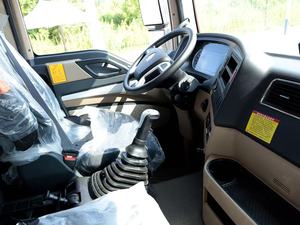 <span class=keywords><strong>Grue</strong></span> mobile sur <span class=keywords><strong>camion</strong></span> Howo de 8 <span class=keywords><strong>tonnes</strong></span>, boîte de vitesses et moteur, <span class=keywords><strong>grue</strong></span> télescopique montée sur <span class=keywords><strong>camion</strong></span> de fret - Product Image 3