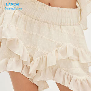 Ensembles pour femmes Perfect Femme Appariement Fabrication texturée Haut smocké Short assorti Garniture à volants Manches bouffantes Poignets élastiques - Product Image 4