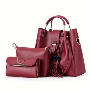 Nouvelle mode de sacs de luxe pour femmes avec fermeture à glissière bandoulière en cuir véritable Capacité de 1-1.9L - Product Image 6