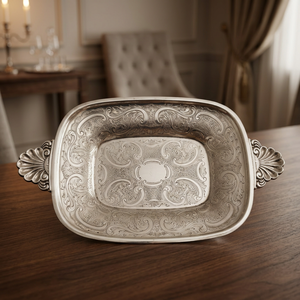 Bandeja Decorativa Ovalada de Metal, Diseño Contemporáneo, Plateada, para Almacenamiento de Cosméticos, Bandeja de Servicio, Pieza Única - Product Image 1