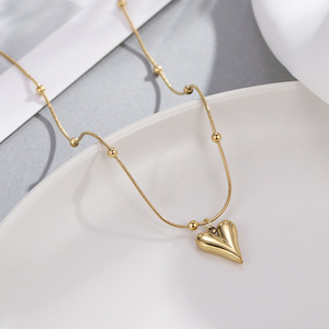 Collana da Donna con Ciondolo a Cuore, Stile Europeo e Americano, Lusso Discreto, in Acciaio Inossidabile con Catena a <span class=keywords><strong>Serpente</strong></span> e Diamanti - Product Image 4