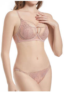 Ensemble de lingerie sexy en dentelle et résille, soutien-gorge push-up fin rembourré et culotte pour femme - Product Image 4