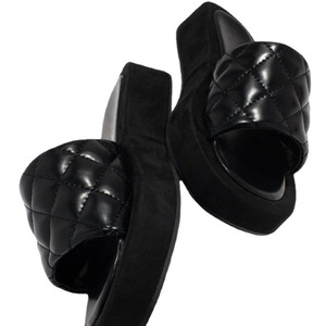 Top Quality Luxury Women <b>Slippers</b> Designers Brand Women Sandals Platform Non-slip Round Beach Women Sandals <b>Slippers</b> - Product Image 6