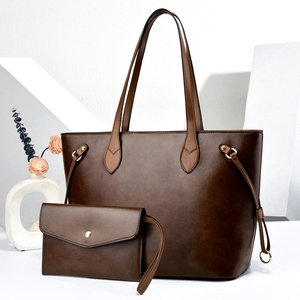 Set di due borse per mamma e bambino, versatili, dall'aspetto elegante, borse da donna, pratiche, di grande capacità, di tendenza retrò. - Product Image 3