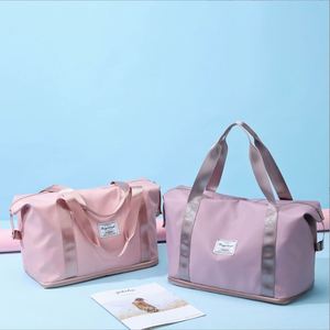 Sac de sport de voyage imperméable personnalisé en gros, sac de yoga pliable de grande capacité, sac fourre-tout pour femmes, sac de sport pour filles - Product Image 1