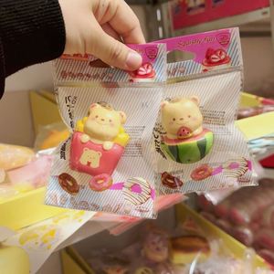 Jouet Squishy en PU Super Doux Animaux de Dessin Animé à Rebond Lent - Porte-clés - Cadeau Anti-stress pour Enfants et Adultes - Porte-clés Squishy Compact - Product Image 3