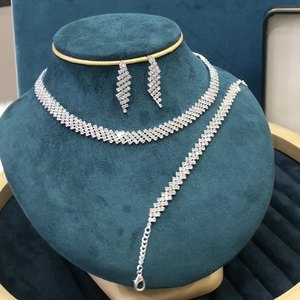 Precioso conjunto de joyería nupcial: collar, pendientes, pulsera, accesorios imprescindibles para boda al por mayor - Product Image 3