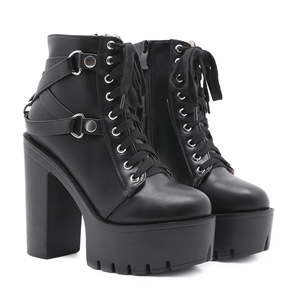 Bottines à talon compensé en cuir verni noir personnalisées avec logo CHENO pour femmes - Product Image 5