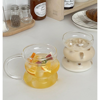 Tasse à café en verre transparent résistant à la chaleur tasse à boire ondulée irrégulière, tasse personnalisée pour le café glacé de jus de lait de petit déjeuner