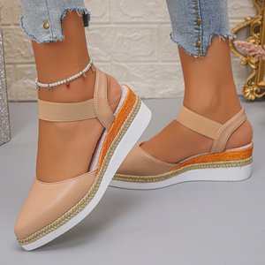 Vendita Diretta dalla Fabbrica, Sandali Infradito alla Moda di Grande Taglia in Stile Europeo e Americano con Punta Aperta e Dettaglio Metallico - Product Image 2