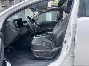 Mejor Precio, Kia K5 Sedán Modelo Ejecutivo 2014-2025, Usado, Escape Doble, Cargador Inalámbrico - Product Image 5