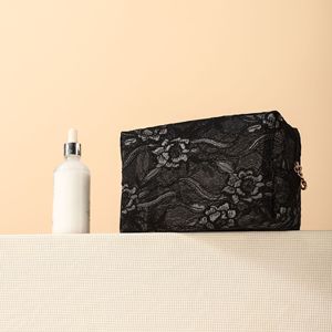 Bolsa de Cosméticos de Lujo con Diseño Floral de Encaje, Bolso de Mano para la Noche, Bolsa de Aseo Portátil, Organizador de Viaje, Bolsa de Maquillaje - Product Image 4
