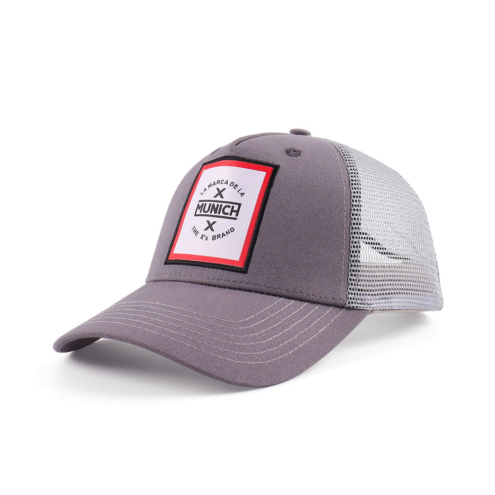 สีเทาเข้ม