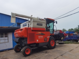 Máy Gặt Đập Liên Hợp Kubota PRO1108 Chất Lượng Cao - Product Image 3