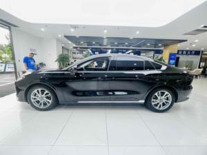 <span class=keywords><strong>Ford</strong></span> <span class=keywords><strong>Mondeo</strong></span> <span class=keywords><strong>2023</strong></span> EcoBoost 180 Turbo Edición Lujo Oscuro con Asientos de Cuero, Automático, Luces LED, Volante a la Izquierda, R18 - Product Image 4