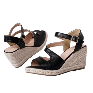 Sandales compensées pour femme à bout ouvert en cuir véritable avec semelle en paille et fermeture à boucle, style été, chaussures rehaussantes - Product Image 5