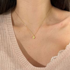 สร้อยคอจี้รูปอมยิ้มเล็กๆ ดีไซน์สวยหรูจาก Dylam Charm Fine Jewelry ชุบทอง 14K ผิวขัดเงา เงินแท้ S925 สำหรับเด็กผู้หญิง ผู้หญิง และสุภาพสตรี - Product Image 2