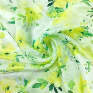 Siêu Mỏng Và Trọng Lượng Nhẹ <span class=keywords><strong>Polyester</strong></span> Màu Đỏ Trừu Tượng In Vải Chấp nhận Mô Hình Tùy Biến Vải Cho Dresses - Product Image 1