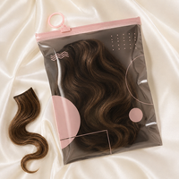 Pochette d'emballage en PVC transparent effet fumé avec fermeture éclair rose et motif imprimé pour le rangement de postiches ondulés – Vente en gros personnalisée